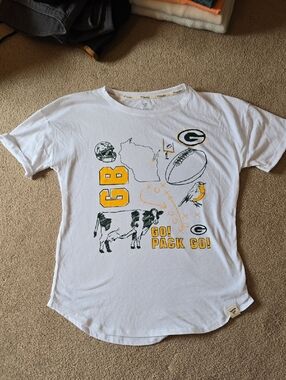 Womens Graphic Tee - Go Pack Go!